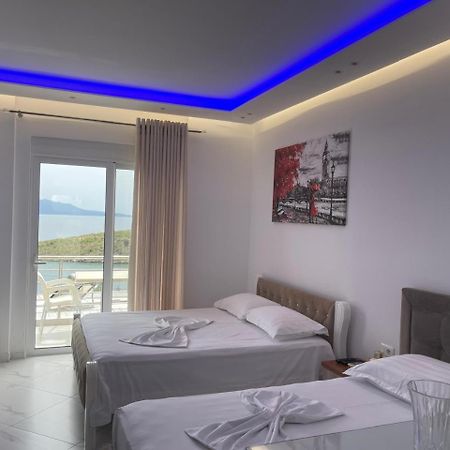 Villa Eden Breeze Sarande Bagian luar foto