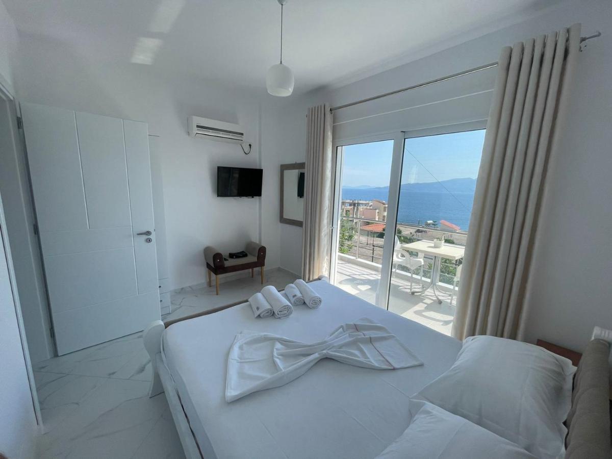Villa Eden Breeze Sarande Bagian luar foto