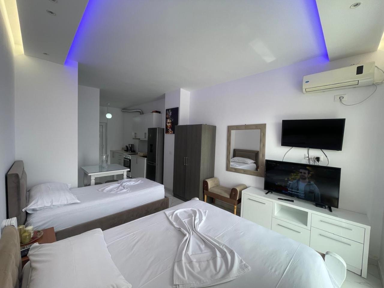 Villa Eden Breeze Sarande Bagian luar foto